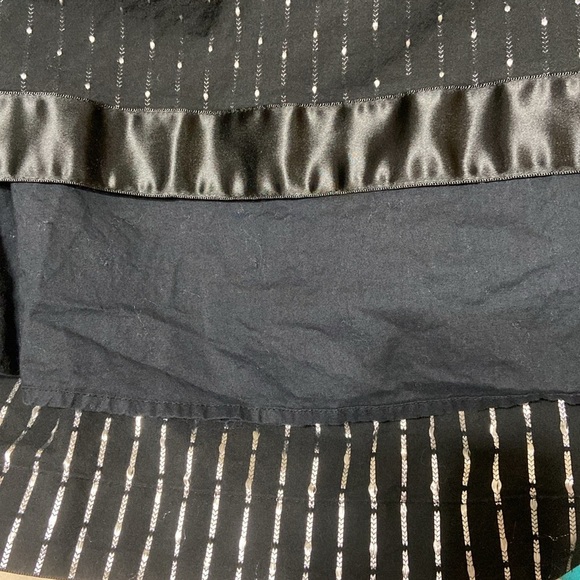 The Limited Skirt - Picture 7 of 7